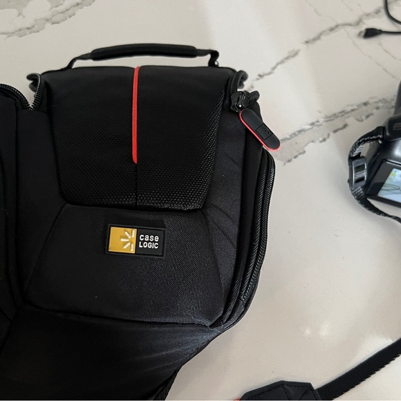 Sony Alpha 3000 Black Digital Camera - Picture 4 of 11